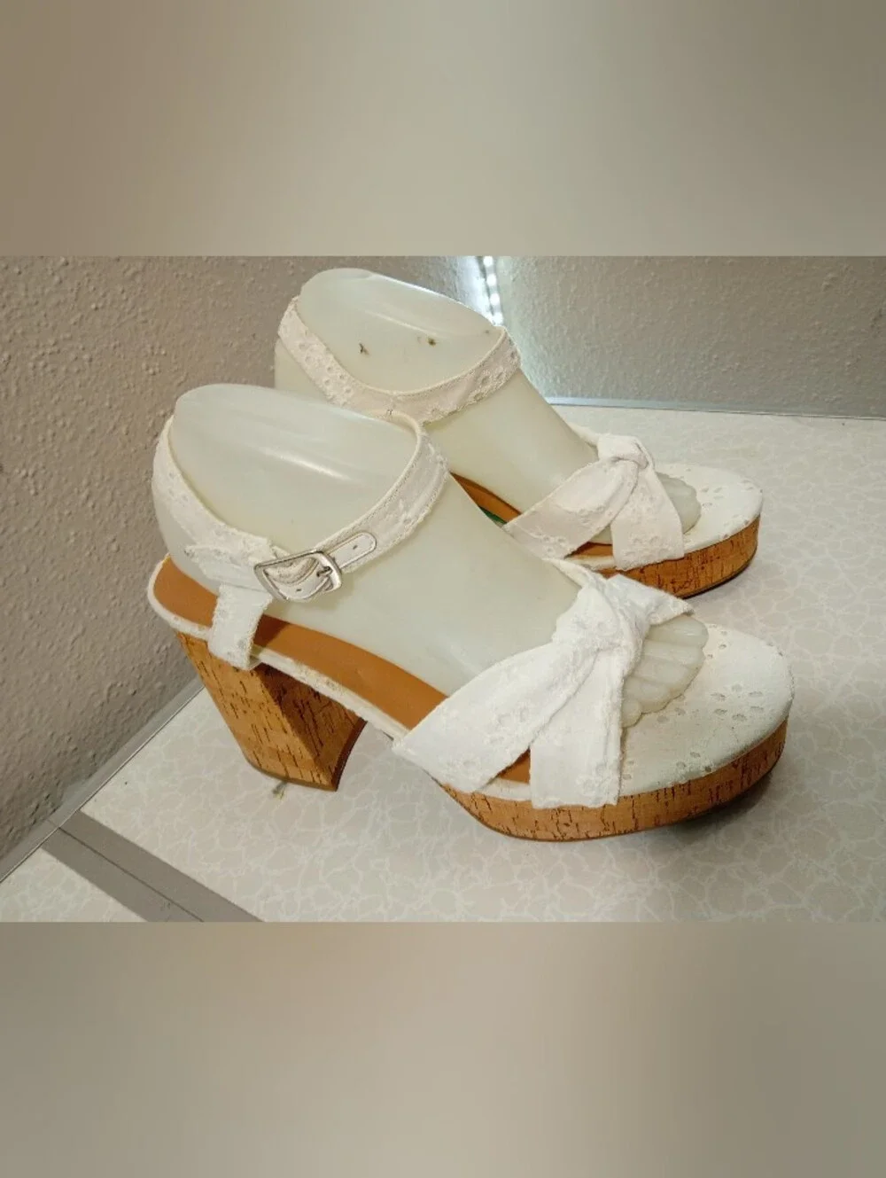 TORRID White Lace Knot Cork Wedge Sandals sz 9WW